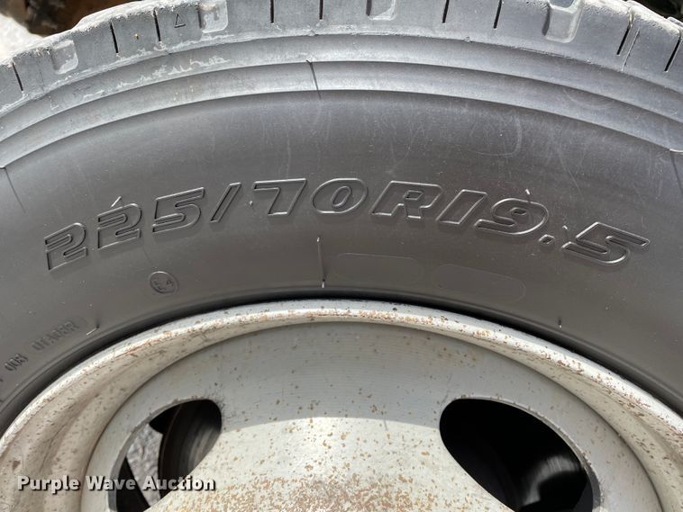 image for item DN0231 2015 Ford F550  SuperCab utility / service truck