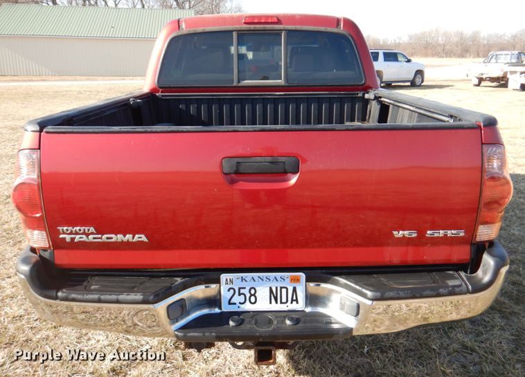 image for item DN1342 2006 Toyota Tacoma  Double Cab pickup truck
