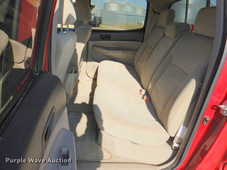 image for item DN1342 2006 Toyota Tacoma  Double Cab pickup truck