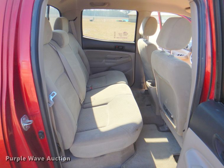 image for item DN1342 2006 Toyota Tacoma  Double Cab pickup truck