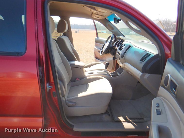 image for item DN1342 2006 Toyota Tacoma  Double Cab pickup truck