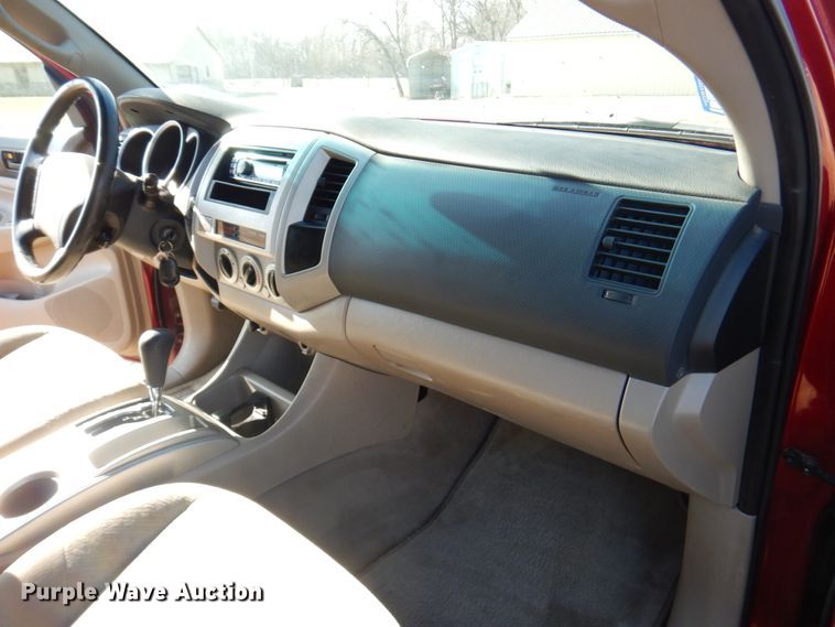 image for item DN1342 2006 Toyota Tacoma  Double Cab pickup truck