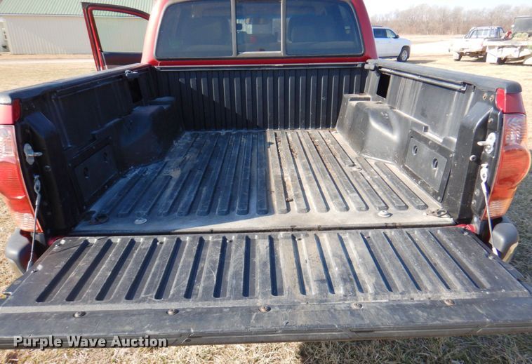 image for item DN1342 2006 Toyota Tacoma  Double Cab pickup truck