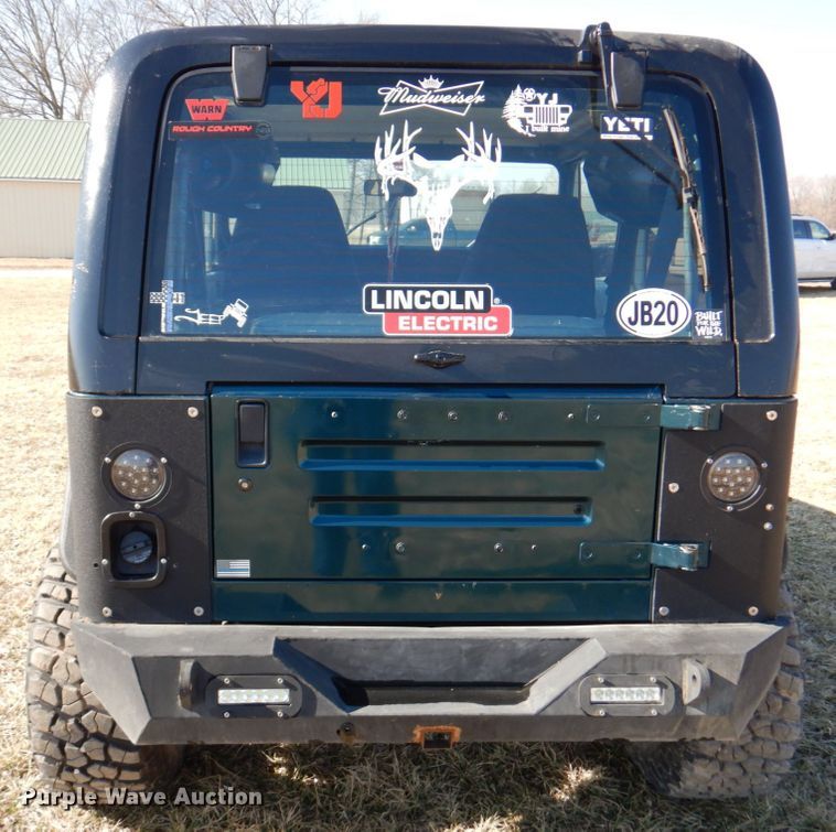 image for item DN1343 1995 Jeep Wrangler  SUV