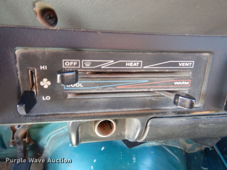 image for item DN1343 1995 Jeep Wrangler  SUV