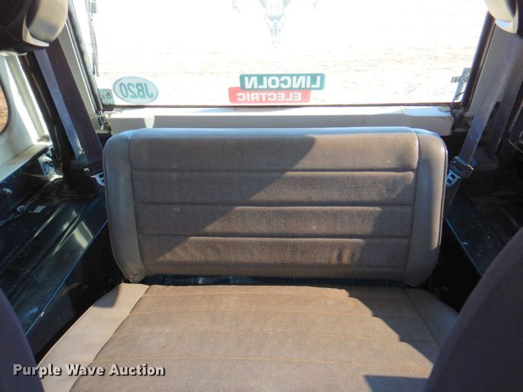 image for item DN1343 1995 Jeep Wrangler  SUV