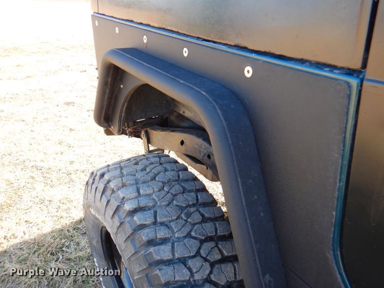 image for item DN1343 1995 Jeep Wrangler  SUV