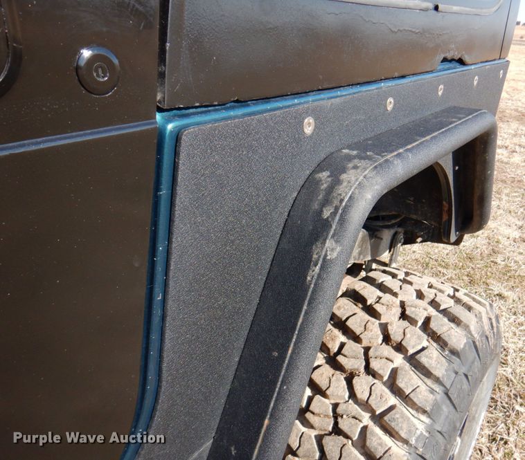 image for item DN1343 1995 Jeep Wrangler  SUV