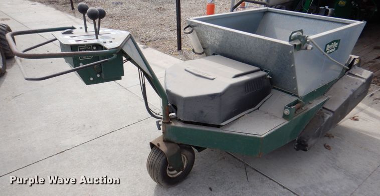 image for item DN1376 Turfco F15B Metermatic  top dresser