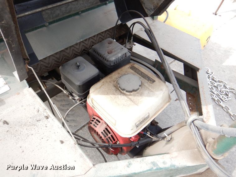 image for item DN1376 Turfco F15B Metermatic  top dresser