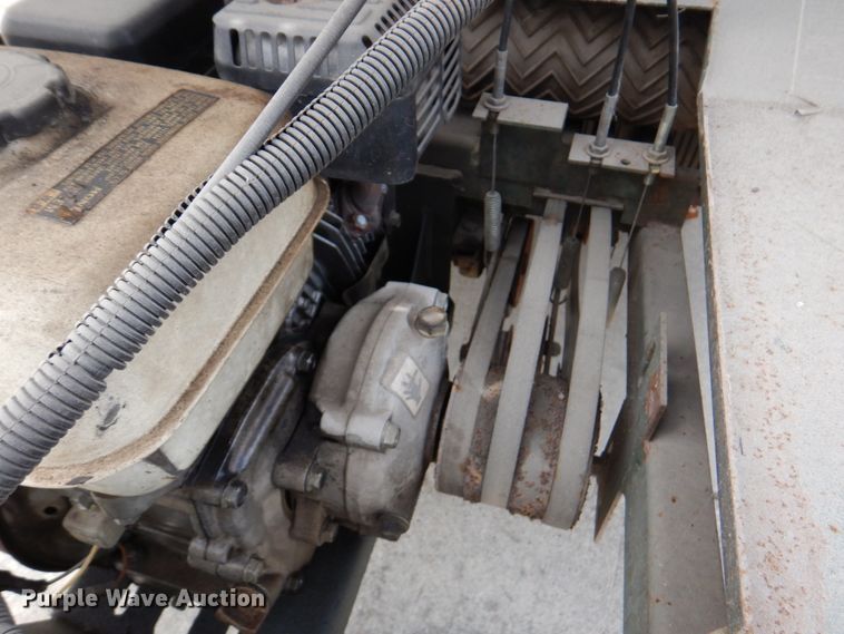 image for item DN1376 Turfco F15B Metermatic  top dresser