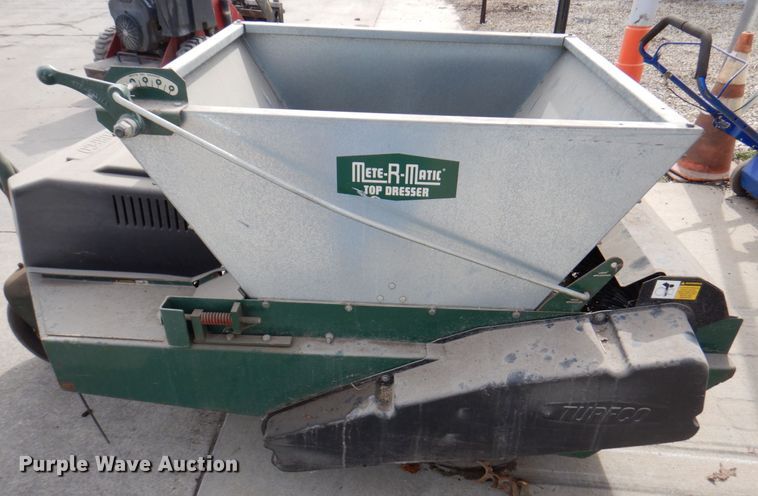 image for item DN1376 Turfco F15B Metermatic  top dresser