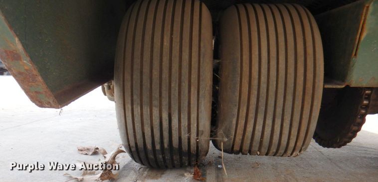 image for item DN1376 Turfco F15B Metermatic  top dresser