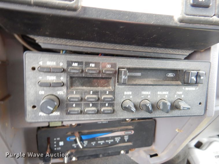 image for item DN1377 1995 Ford F800  dump truck