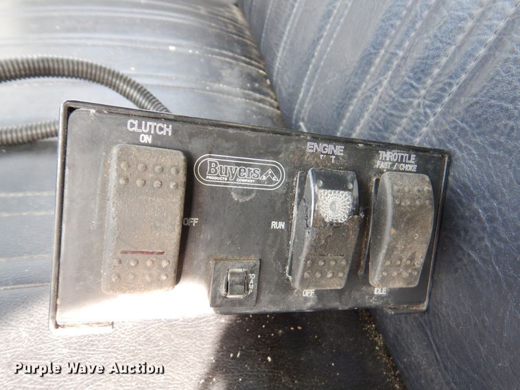 image for item DN1377 1995 Ford F800  dump truck