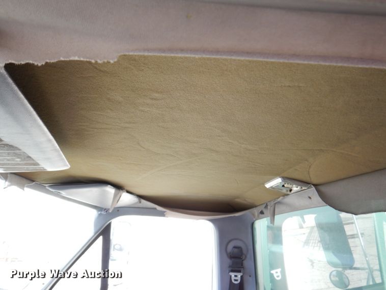 image for item DN1377 1995 Ford F800  dump truck