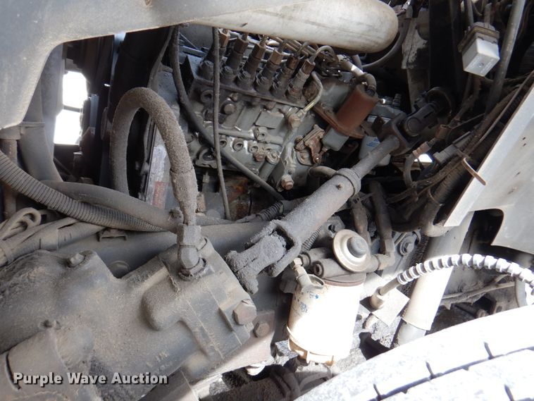 image for item DN1377 1995 Ford F800  dump truck