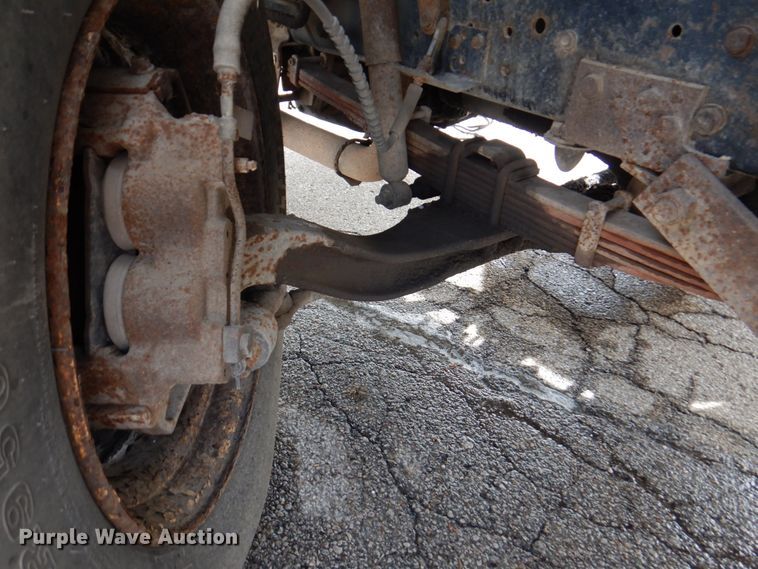 image for item DN1377 1995 Ford F800  dump truck