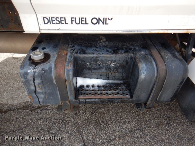 image for item DN1377 1995 Ford F800  dump truck