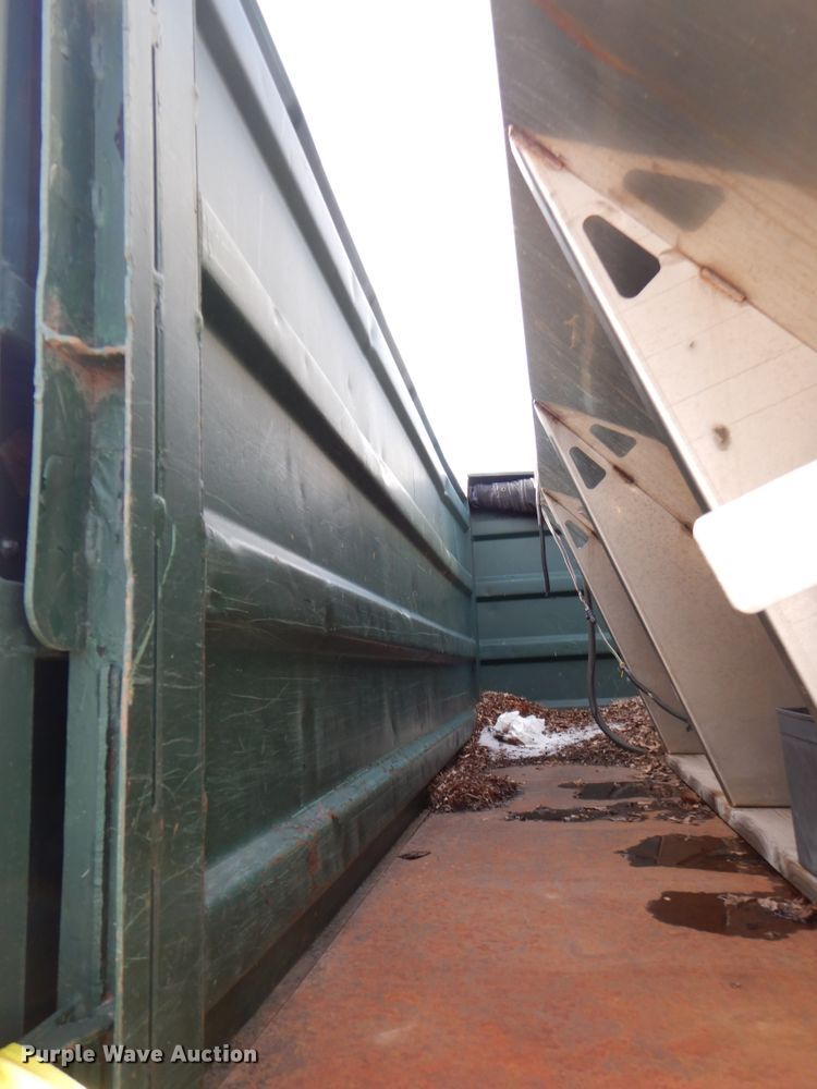 image for item DN1377 1995 Ford F800  dump truck