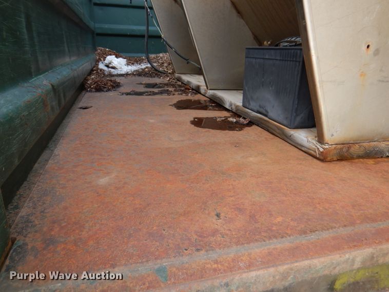 image for item DN1377 1995 Ford F800  dump truck