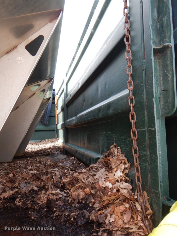 image for item DN1377 1995 Ford F800  dump truck