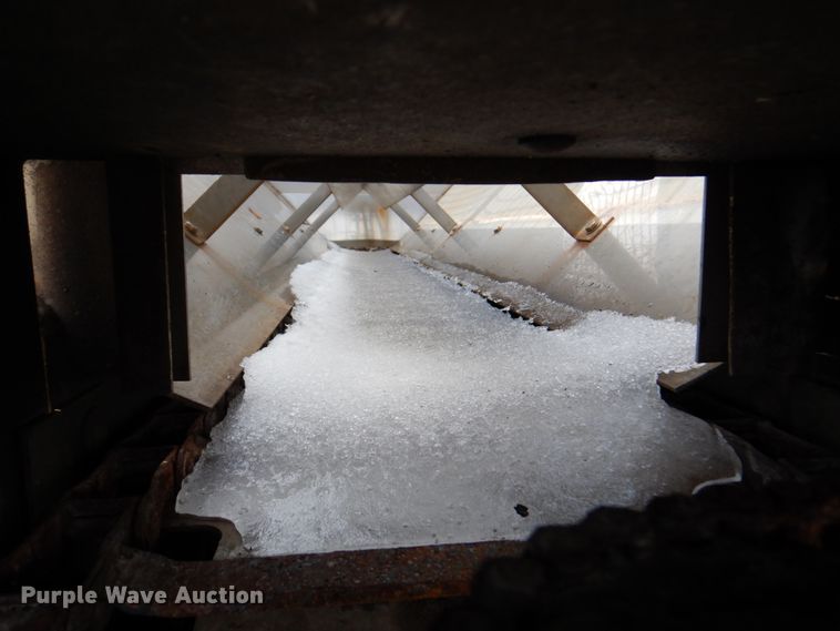 image for item DN1377 1995 Ford F800  dump truck