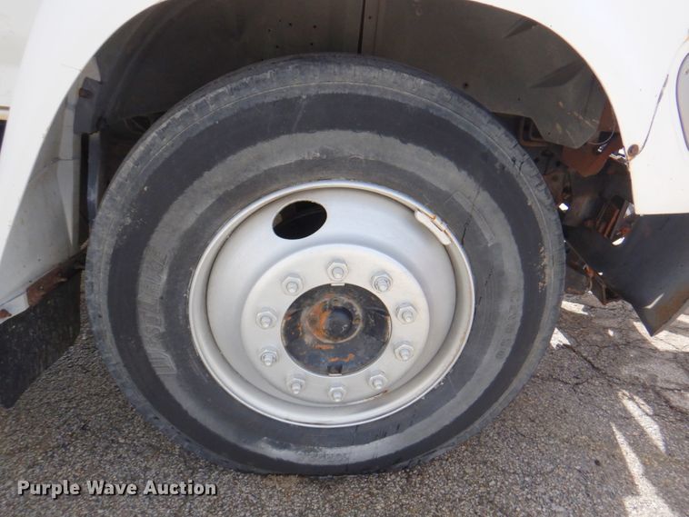 image for item DN1377 1995 Ford F800  dump truck