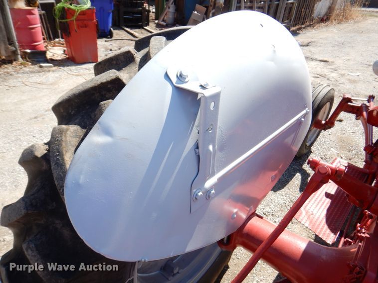image for item DN1425 Ford  tractor