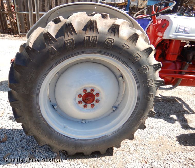 image for item DN1425 Ford  tractor