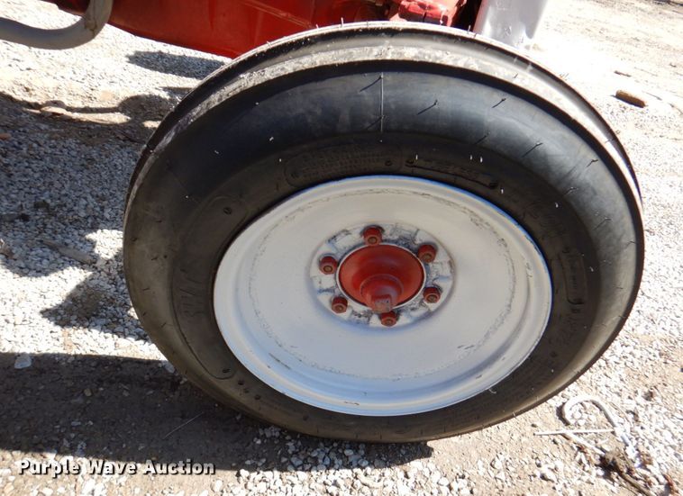 image for item DN1425 Ford  tractor