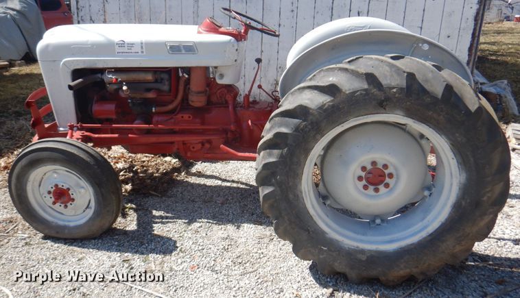 image for item DN1427 Ford  tractor