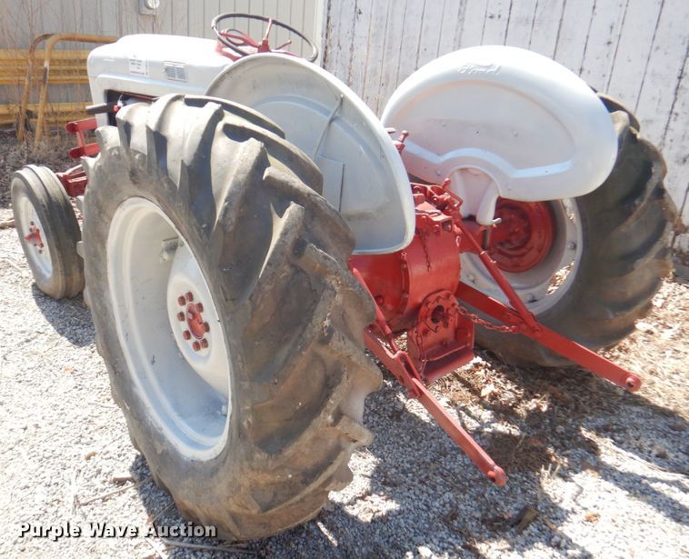 image for item DN1427 Ford  tractor