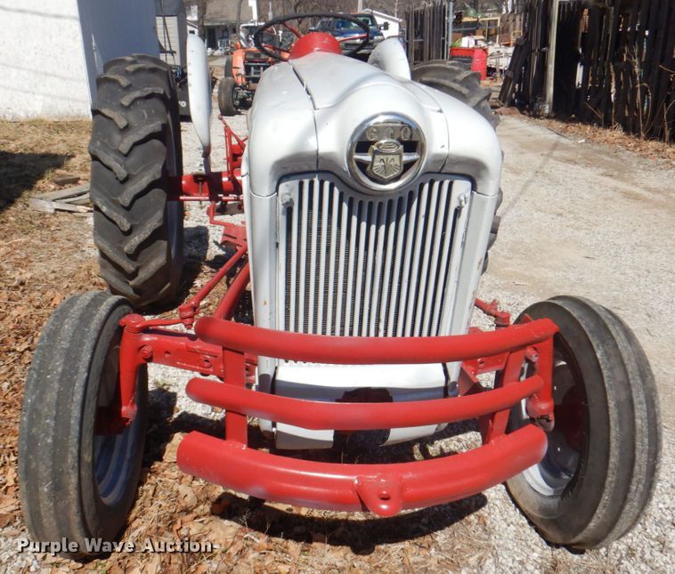 image for item DN1427 Ford  tractor
