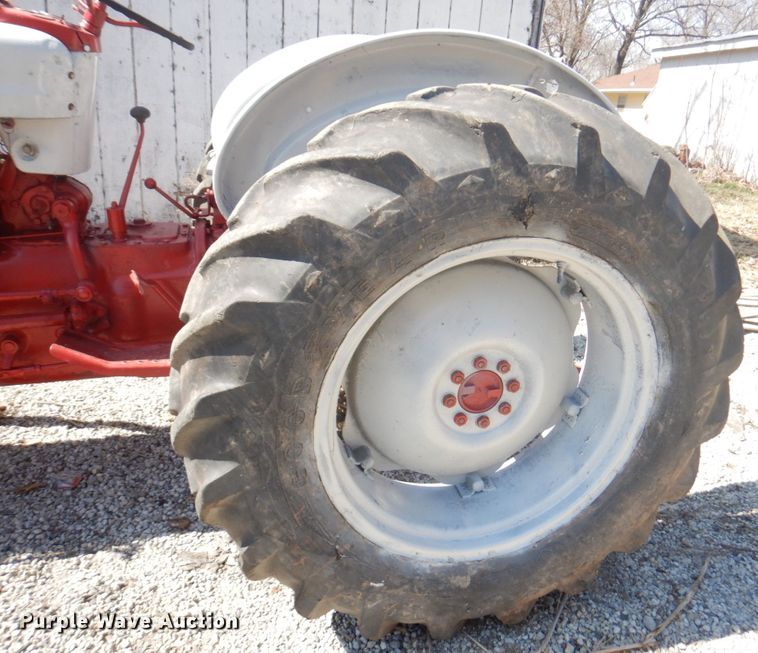 image for item DN1427 Ford  tractor