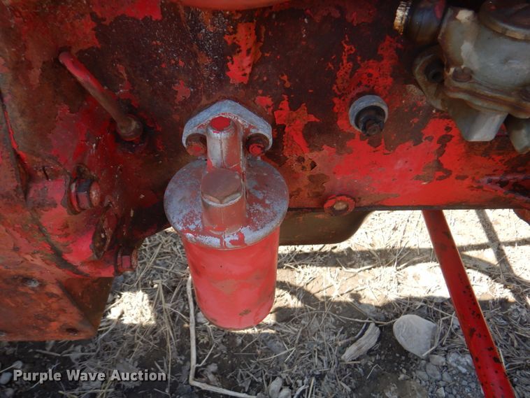 image for item DN1432 International B414  tractor