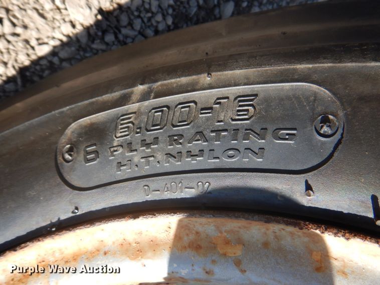 image for item DN1432 International B414  tractor