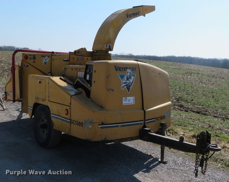 image for item DN7915 2005 Vermeer BC1000XL  wood chipper