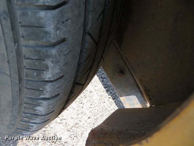 image for item DN7915 2005 Vermeer BC1000XL  wood chipper