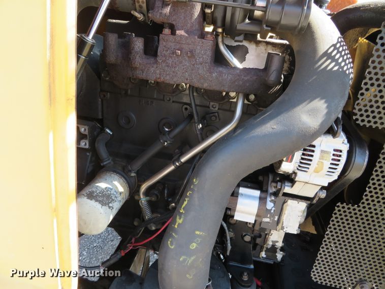 image for item DN7915 2005 Vermeer BC1000XL  wood chipper