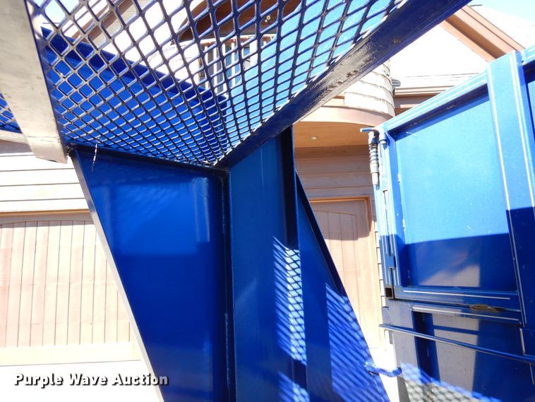 image for item DR1117 2003 Titan  dump trailer