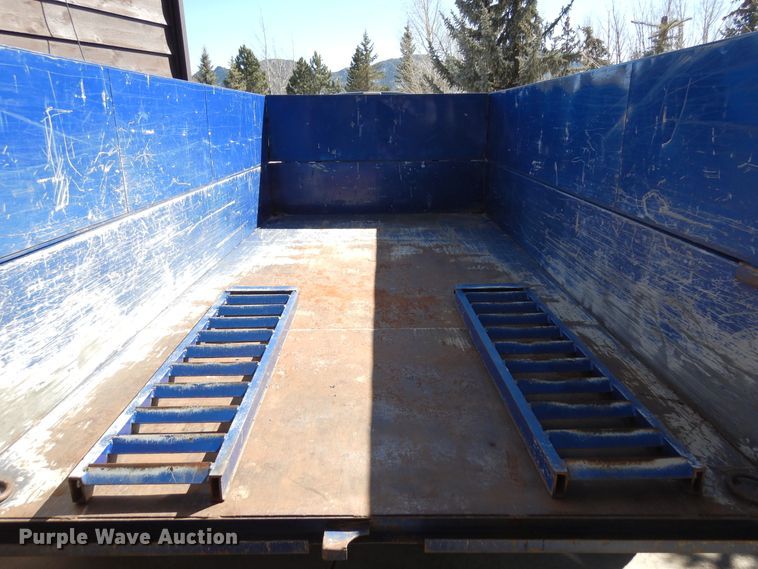 image for item DR1117 2003 Titan  dump trailer