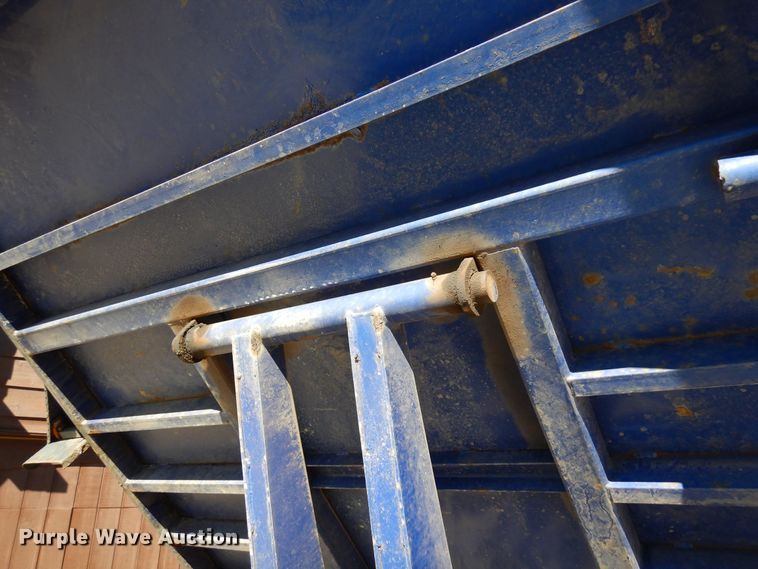 image for item DR1117 2003 Titan  dump trailer