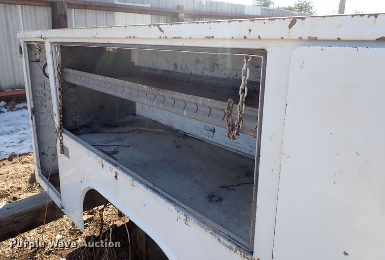 image for item DS7026 Utility bed