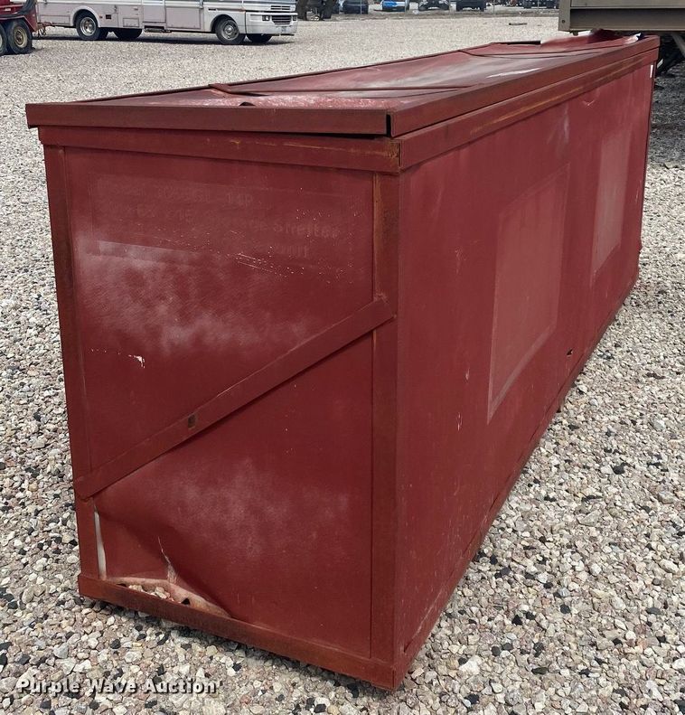 image for item EY9789 Canvas storage building