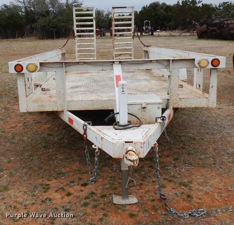 image for item EY9800 2003 TCLLC Powledge  utility trailer