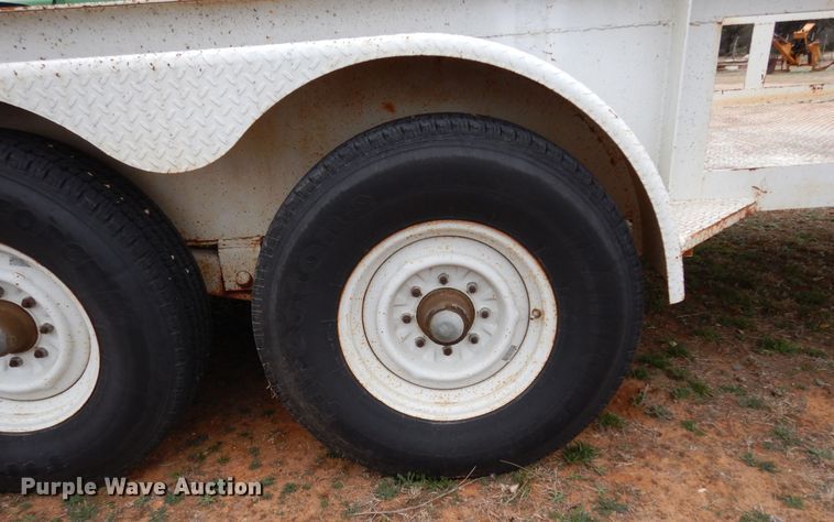 image for item EY9800 2003 TCLLC Powledge  utility trailer