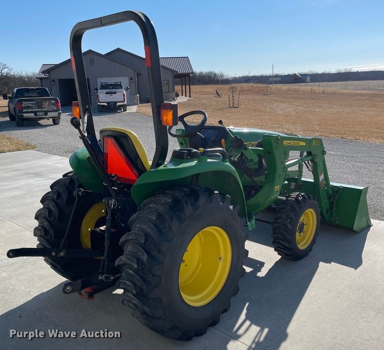 image for item FV9281 2010 John Deere 3038E  MFWD tractor