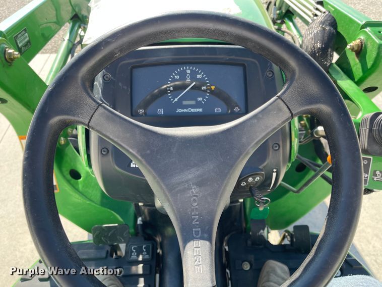image for item FV9281 2010 John Deere 3038E  MFWD tractor