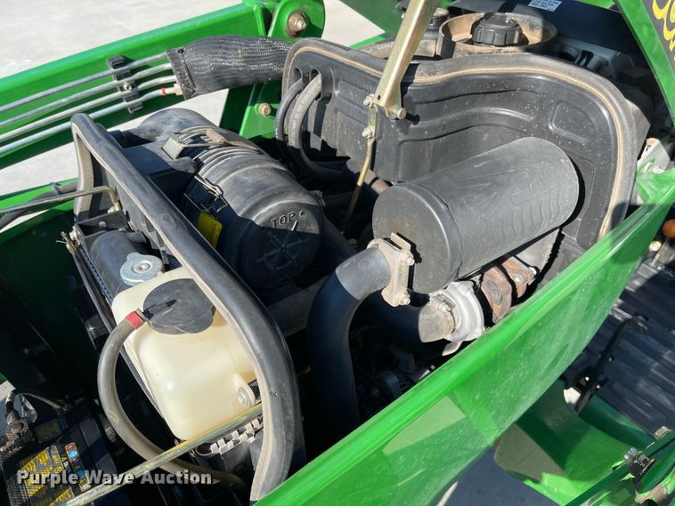 image for item FV9281 2010 John Deere 3038E  MFWD tractor